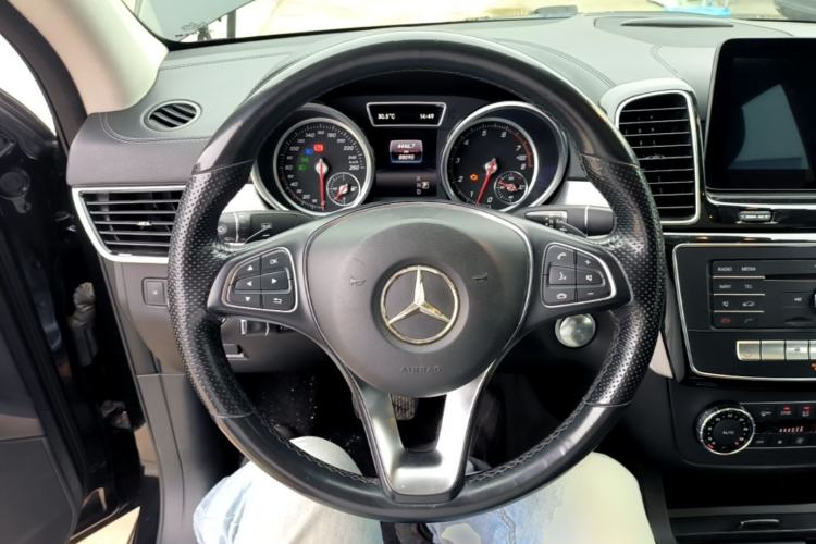 Used Mercedes-Benz GLE Coupe 2015 GLE 320 4MATIC Coupe SUV Steering Wheel