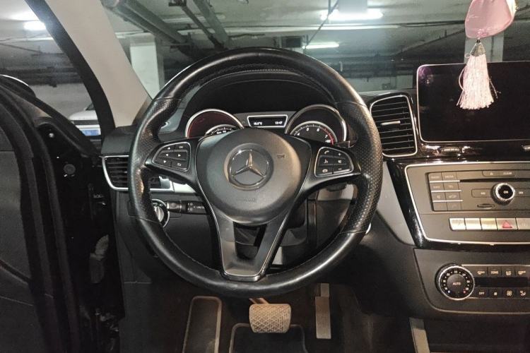 Used Mercedes-Benz GLE Coupe 2015 GLE 320 4MATIC Coupe SUV Steering Wheel