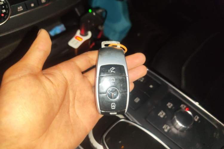Used Mercedes-Benz GLE Coupe 2015 GLE 400 4MATIC Coupe SUV Vehicle Key