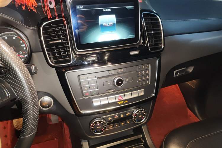 Used Mercedes-Benz GLE Coupe 2015 GLE 320 4MATIC Coupe SUV Audio And AC Panel