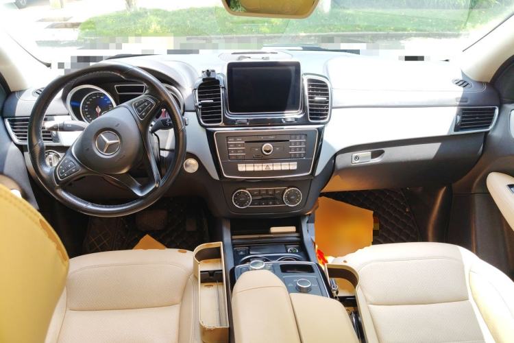 Used Mercedes-Benz GLE Coupe 2015 GLE 320 4MATIC Coupe SUV Center Console