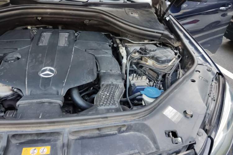 Used Mercedes-Benz GLE Coupe 2015 GLE 400 4MATIC Coupe SUV Engine Bay Left