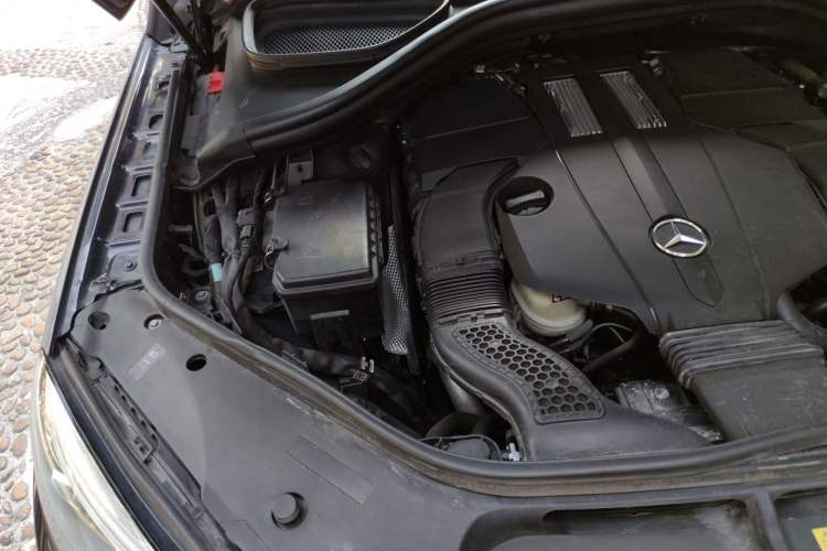 Used Mercedes-Benz GLE Coupe 2015 GLE 400 4MATIC Coupe SUV Engine Bay Right
