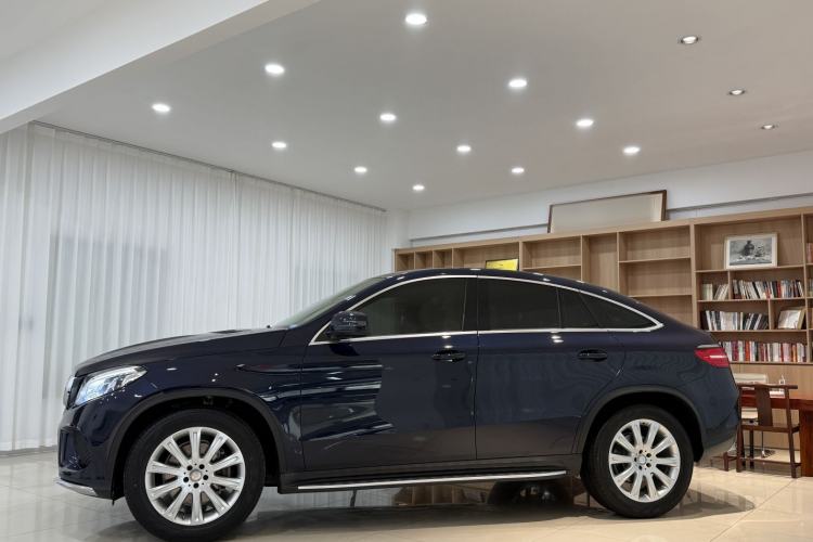 Used Mercedes-Benz GLE Coupe 2015 GLE 320 4MATIC Coupe SUV Exterior 2