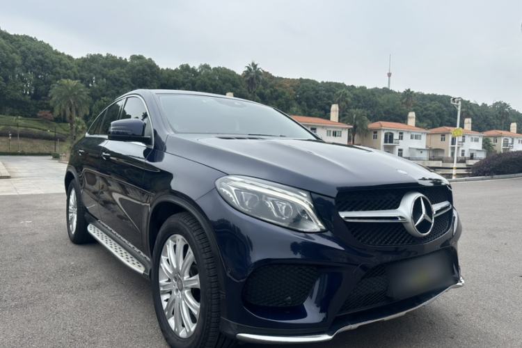 Used Mercedes-Benz GLE Coupe 2015 GLE 320 4MATIC Coupe SUV Exterior 2