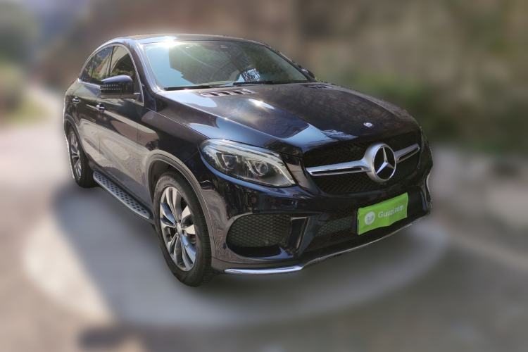 Used Mercedes-Benz GLE Coupe 2015 GLE 400 4MATIC Coupe SUV Front Right 45 Deg