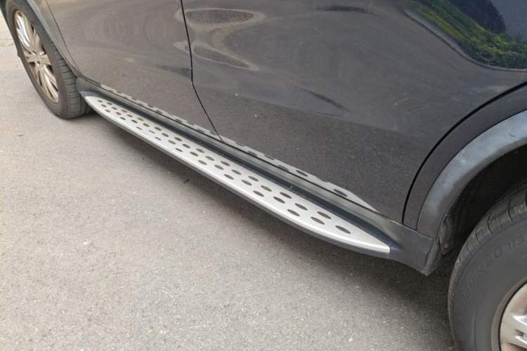 Used Mercedes-Benz GLE Coupe 2015 GLE 320 4MATIC Coupe SUV Left Side Sill