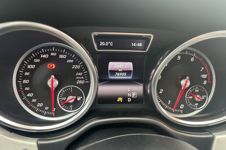 Used Mercedes-Benz GLE Coupe 2015 GLE 320 4MATIC Coupe SUV Odometer Close Up