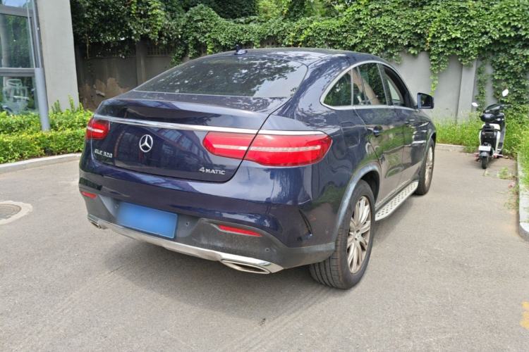 Used Mercedes-Benz GLE Coupe 2015 GLE 320 4MATIC Coupe SUV Rear Right 45 Deg