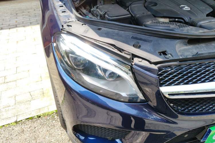 Used Mercedes-Benz GLE Coupe 2015 GLE 320 4MATIC Coupe SUV Right Front Headlight