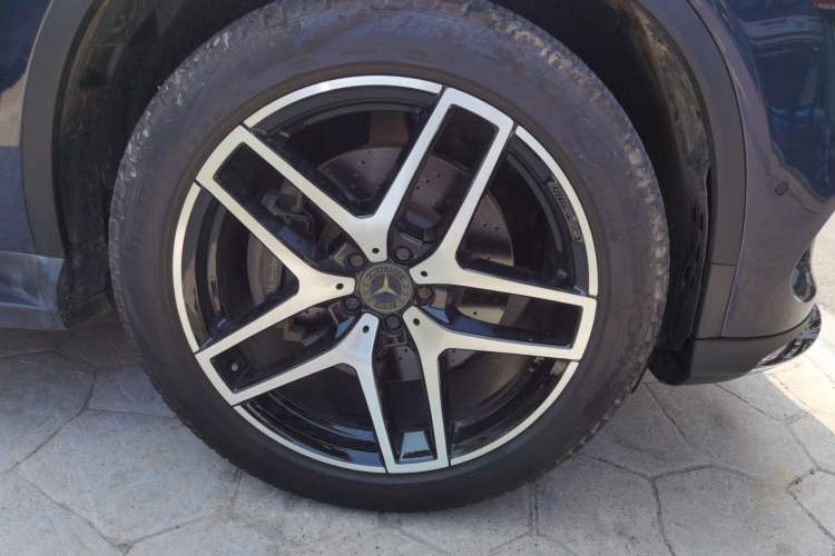 Used Mercedes-Benz GLE Coupe 2015 GLE 450 AMG 4MATIC Coupe SUV Right Front Wheel Hub