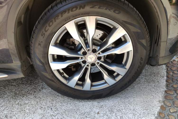Used Mercedes-Benz GLE Coupe 2015 GLE 400 4MATIC Coupe SUV Right Front Wheel Hub