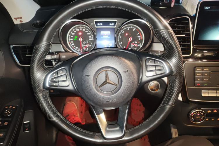 Used Mercedes-Benz GLE Coupe 2015 GLE 320 4MATIC Coupe SUV Steering Wheel