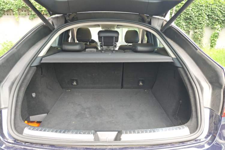 Used Mercedes-Benz GLE Coupe 2015 GLE 320 4MATIC Coupe SUV Trunk