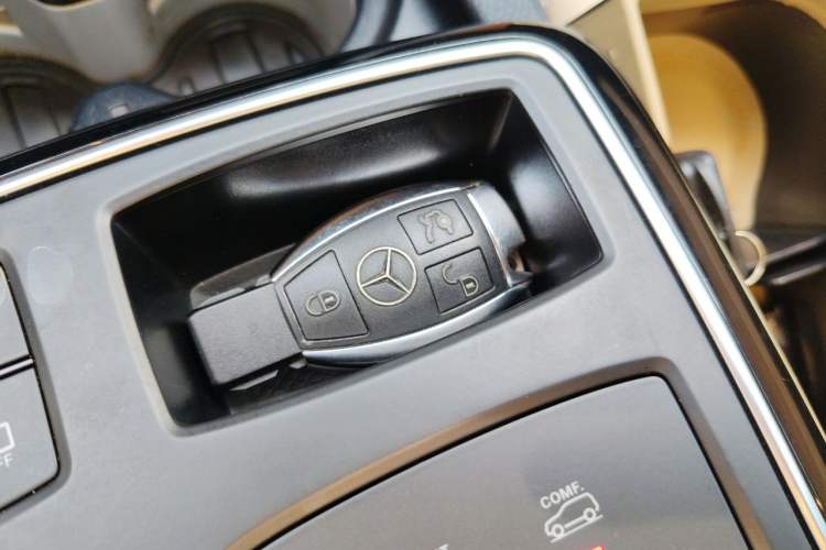 Used Mercedes-Benz GLE Coupe 2015 GLE 320 4MATIC Coupe SUV Vehicle Key