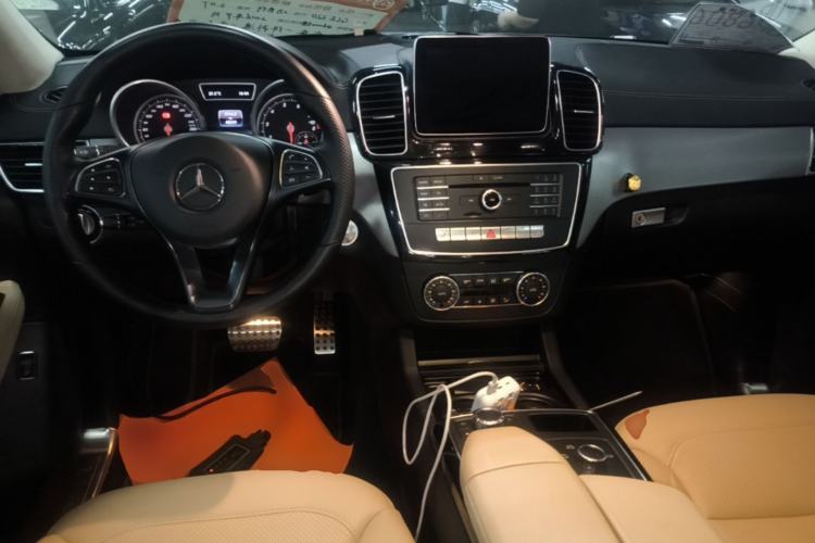Used Mercedes-Benz GLE Coupe 2015 GLE 320 4MATIC Coupe SUV Center Console