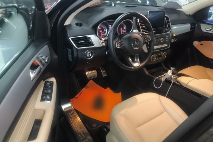 Used Mercedes-Benz GLE Coupe 2015 GLE 320 4MATIC Coupe SUV Driver Seat