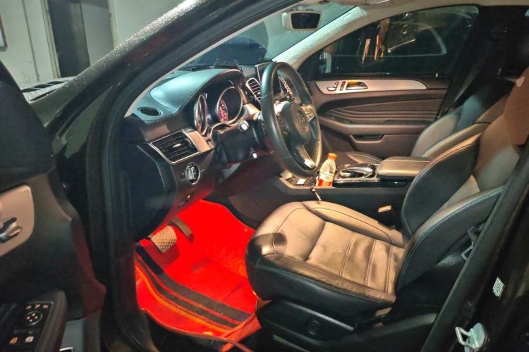 Used Mercedes-Benz GLE Coupe 2015 GLE 400 4MATIC Coupe SUV Driver Seat
