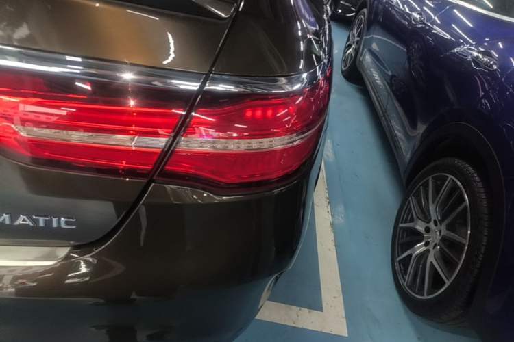 Used Mercedes-Benz GLE Coupe 2015 GLE 320 4MATIC Coupe SUV Right Rear Taillight