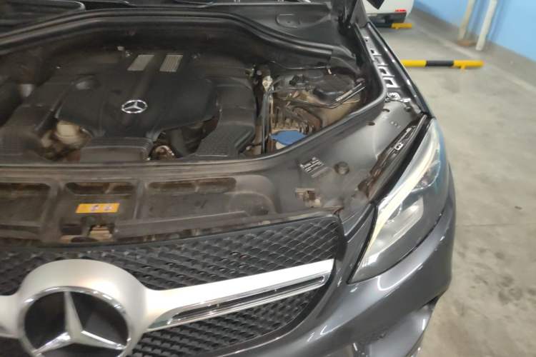 Used Mercedes-Benz GLE Coupe 2015 GLE 320 4MATIC Coupe SUV Engine Bay Left