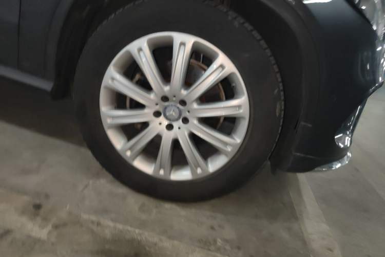 Used Mercedes-Benz GLE Coupe 2015 GLE 320 4MATIC Coupe SUV Right Front Wheel Hub