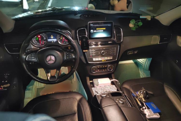 Used Mercedes-Benz GLE Coupe 2015 GLE 320 4MATIC Coupe SUV Center Console