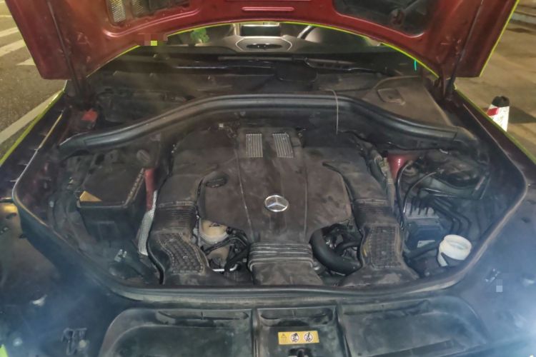 Used Mercedes-Benz GLE Coupe 2015 GLE 320 4MATIC Coupe SUV Engine Bay