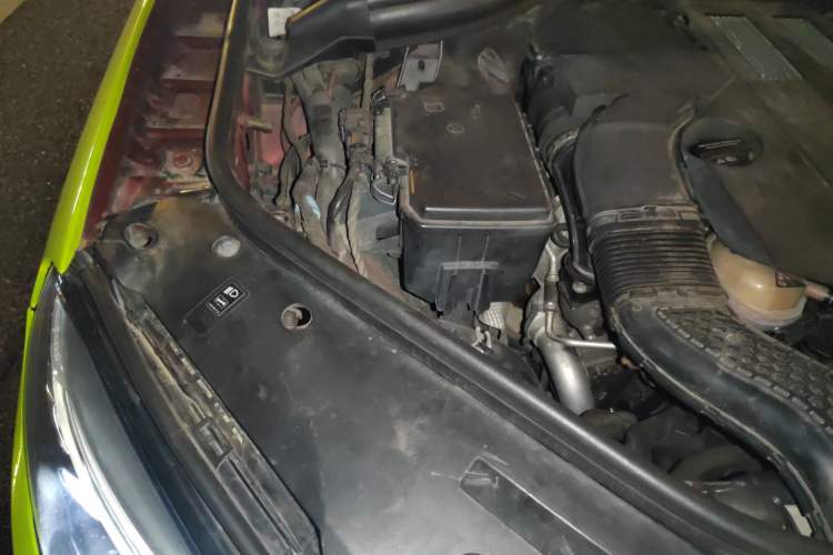 Used Mercedes-Benz GLE Coupe 2015 GLE 320 4MATIC Coupe SUV Engine Bay Right