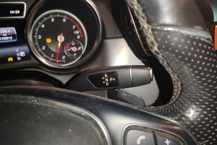 Used Mercedes-Benz GLE Coupe 2015 GLE 320 4MATIC Coupe SUV Gear Lever
