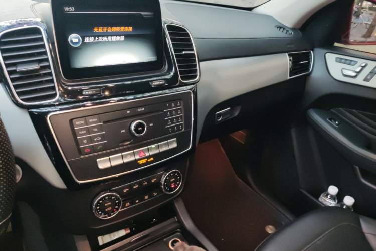 Used Mercedes-Benz GLE Coupe 2015 GLE 400 4MATIC Coupe SUV Audio And AC Panel