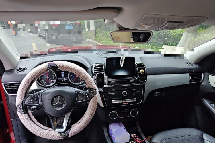 Used Mercedes-Benz GLE Coupe 2015 GLE 320 4MATIC Coupe SUV Center Console
