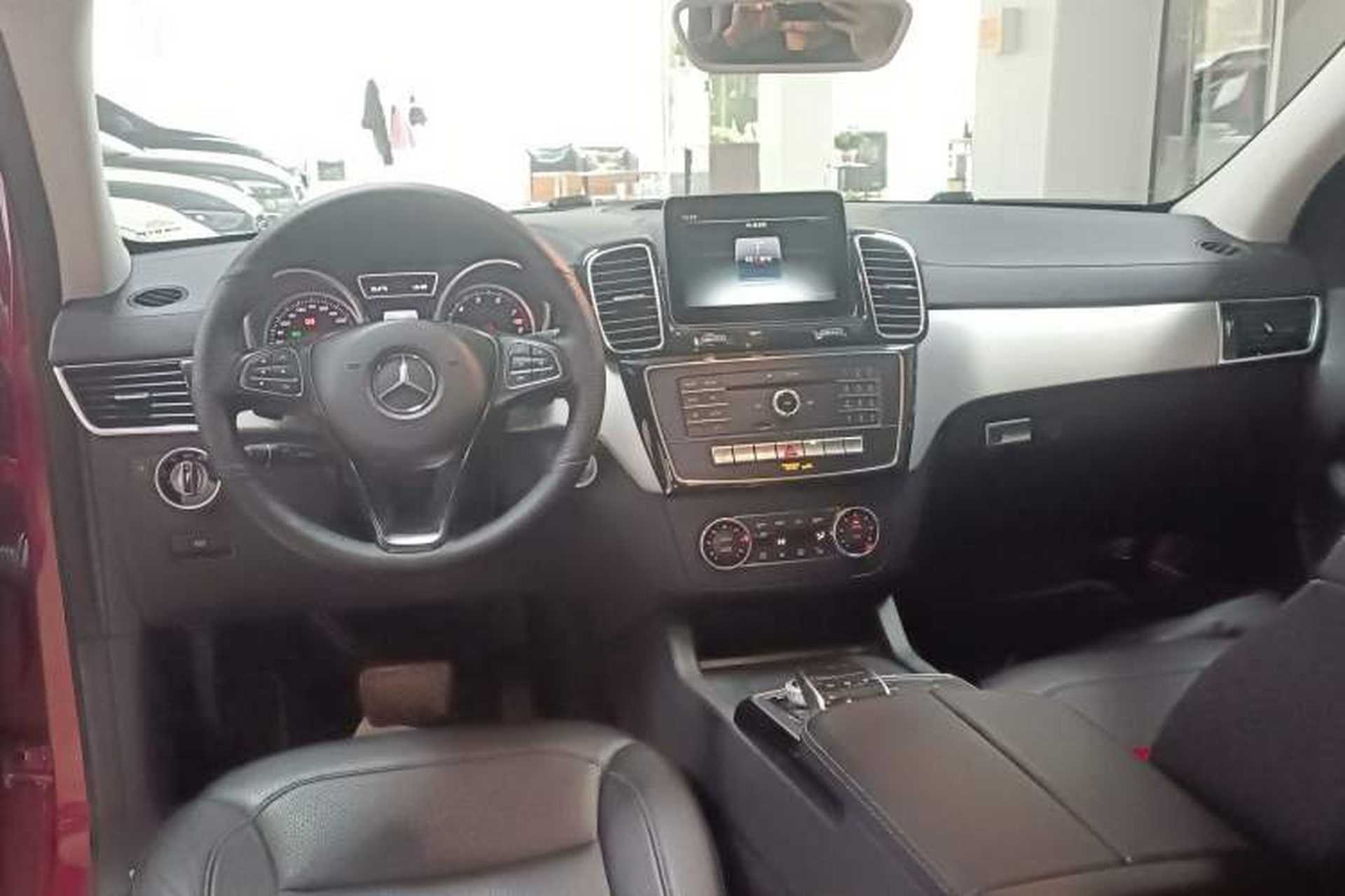 Used Mercedes-Benz GLE Coupe 2015 GLE 400 4MATIC Coupe SUV Center Console