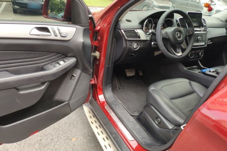 Used Mercedes-Benz GLE Coupe 2015 GLE 320 4MATIC Coupe SUV Driver Seat