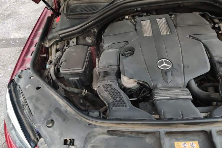 Used Mercedes-Benz GLE Coupe 2015 GLE 400 4MATIC Coupe SUV Engine Bay Right