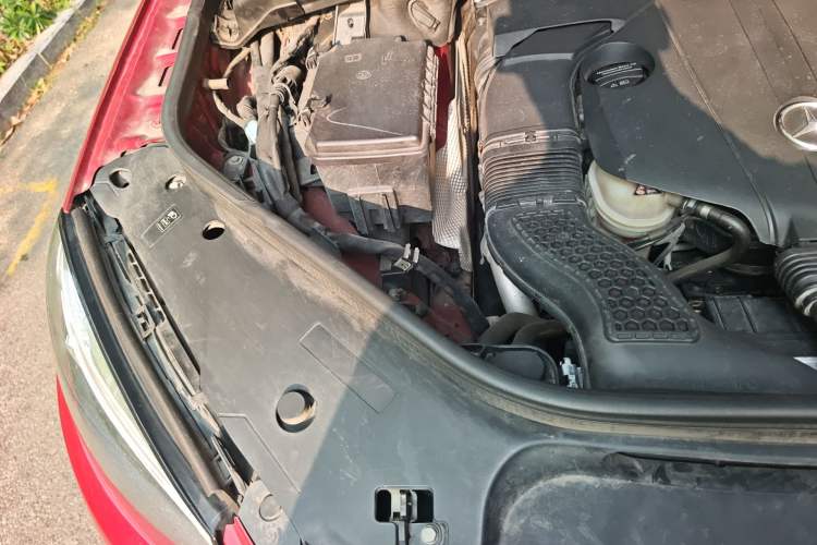 Used Mercedes-Benz GLE Coupe 2015 GLE 320 4MATIC Coupe SUV Engine Bay Right