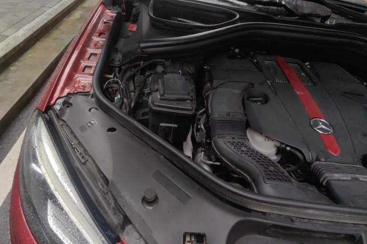 Used Mercedes-Benz GLE Coupe 2015 GLE 450 AMG 4MATIC Coupe SUV Engine Bay Right