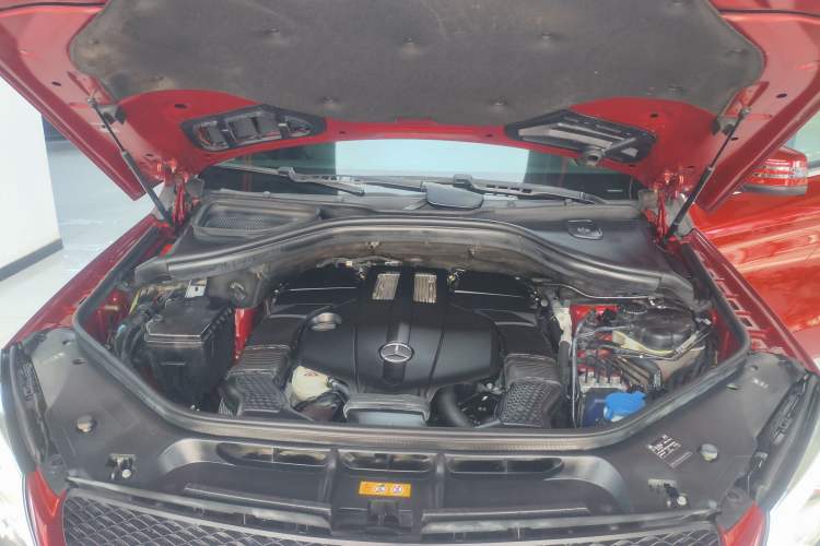 Used Mercedes-Benz GLE Coupe 2015 GLE 400 4MATIC Coupe SUV Engine Bay
