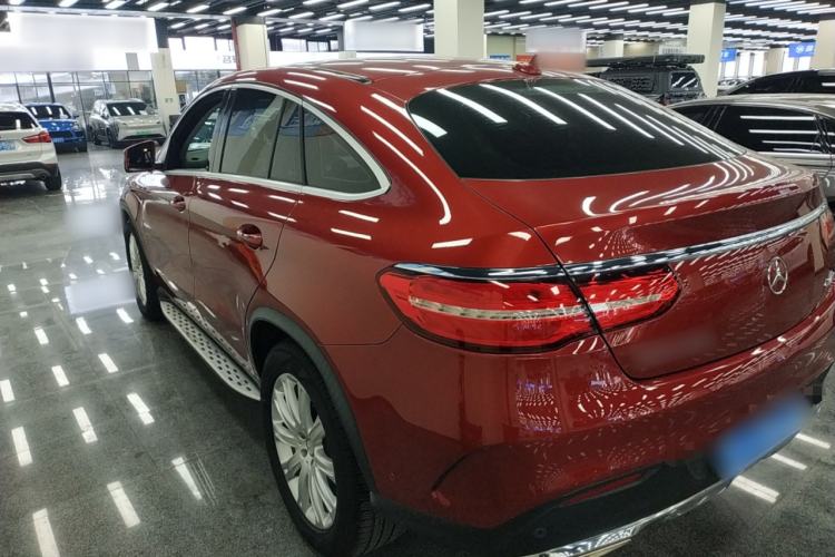 Used Mercedes-Benz GLE Coupe 2015 GLE 320 4MATIC Coupe SUV Exterior 2