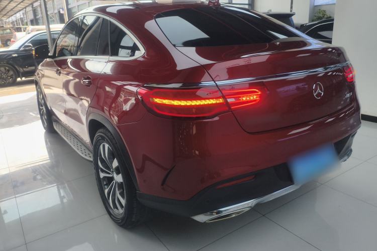 Used Mercedes-Benz GLE Coupe 2015 GLE 400 4MATIC Coupe SUV Exterior 2