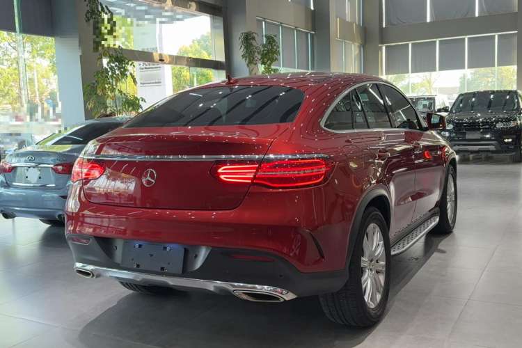 Used Mercedes-Benz GLE Coupe 2015 GLE 320 4MATIC Coupe SUV Exterior 3