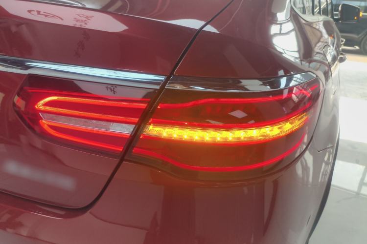 Used Mercedes-Benz GLE Coupe 2015 GLE 400 4MATIC Coupe SUV Exterior 3