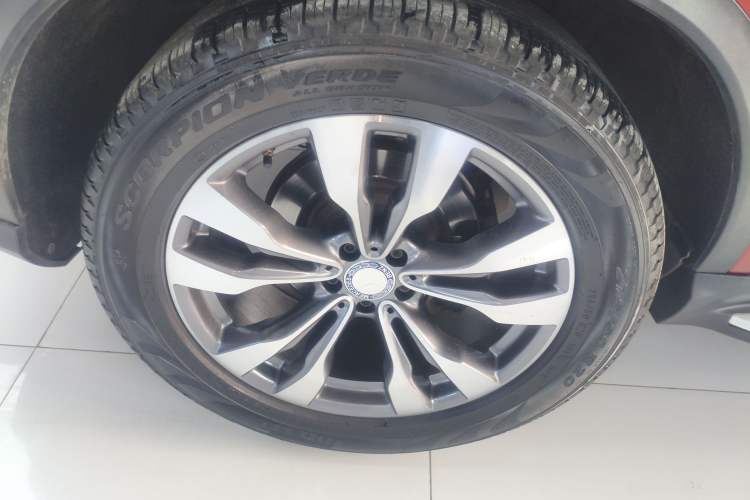 Used Mercedes-Benz GLE Coupe 2015 GLE 400 4MATIC Coupe SUV Exterior 5