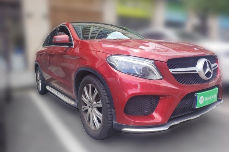 Used Mercedes-Benz GLE Coupe 2015 GLE 320 4MATIC Coupe SUV Front Right 45 Deg