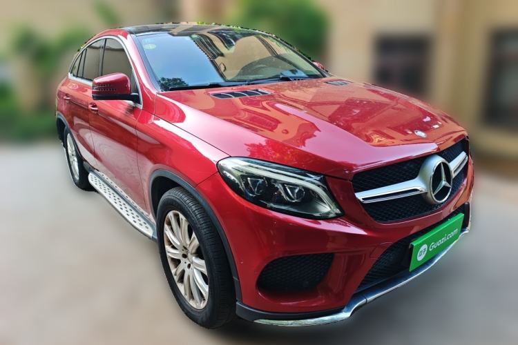 Used Mercedes-Benz GLE Coupe 2015 GLE 320 4MATIC Coupe SUV Front Right 45 Deg
