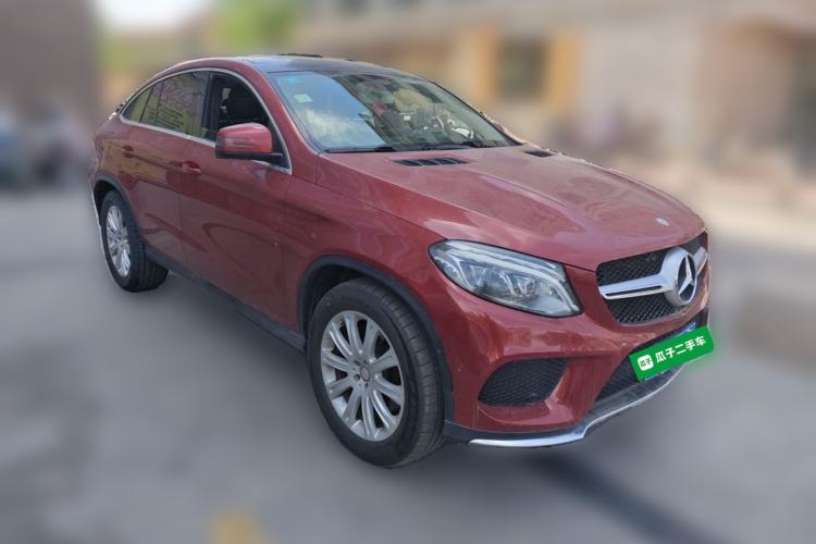 Used Mercedes-Benz GLE Coupe 2015 GLE 320 4MATIC Coupe SUV Front Right 45 Deg