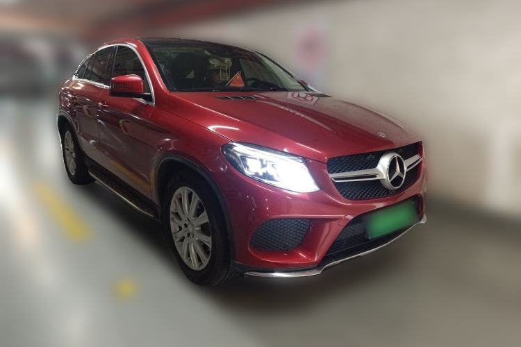Used Mercedes-Benz GLE Coupe 2015 GLE 320 4MATIC Coupe SUV Front Right 45 Deg