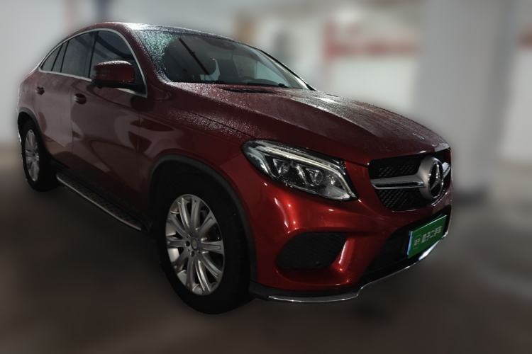 Used Mercedes-Benz GLE Coupe 2015 GLE 320 4MATIC Coupe SUV Front Right 45 Deg