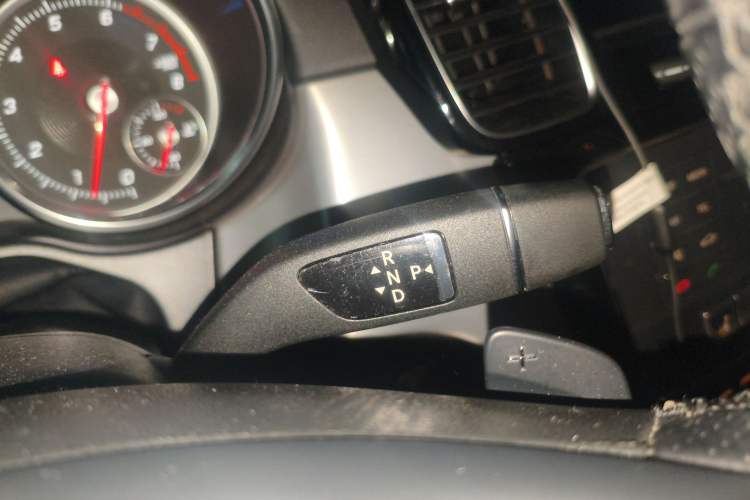 Used Mercedes-Benz GLE Coupe 2015 GLE 320 4MATIC Coupe SUV Gear Lever