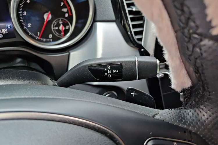 Used Mercedes-Benz GLE Coupe 2015 GLE 320 4MATIC Coupe SUV Gear Lever