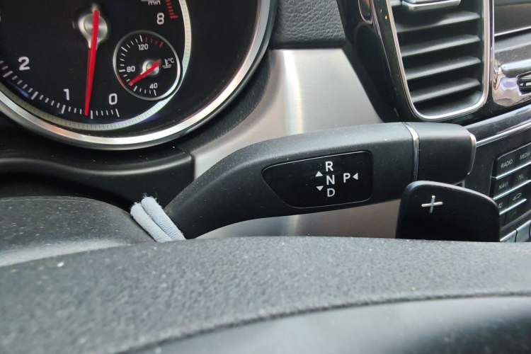 Used Mercedes-Benz GLE Coupe 2015 GLE 320 4MATIC Coupe SUV Gear Lever